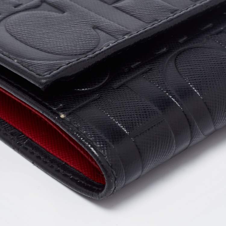 Pre Owned CH Carolina Herrera Black Leather Logo Embossed Trifold Wallet