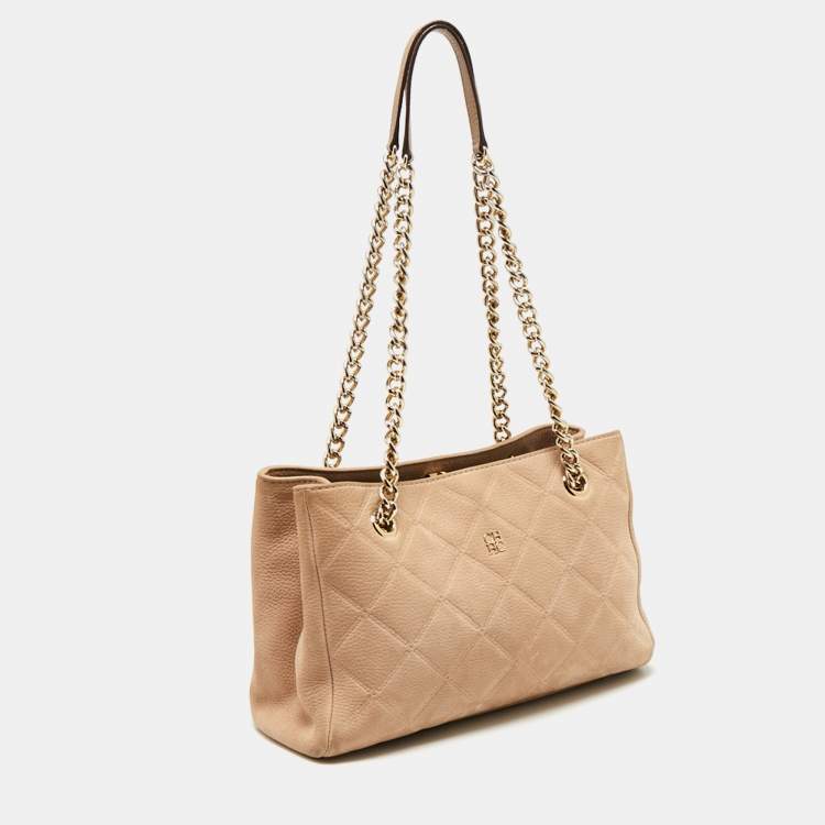 مملوكة مسبقًا CH Carolina Herrera Beige Quilted Nubuck Leather Chain Tote