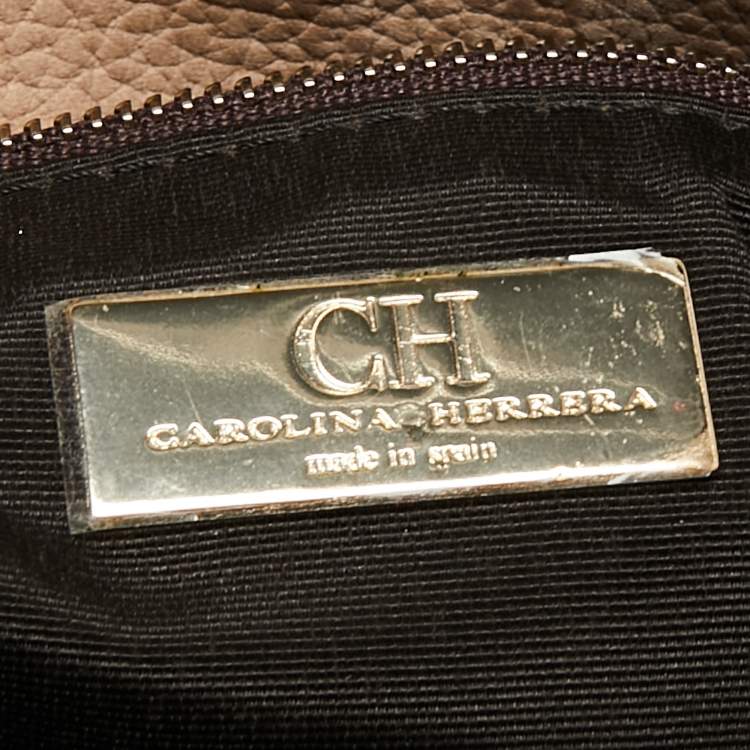 مملوكة مسبقًا CH Carolina Herrera Beige Quilted Nubuck Leather Chain Tote