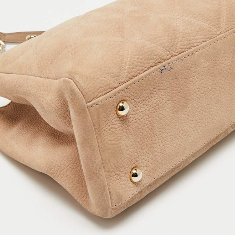 مملوكة مسبقًا CH Carolina Herrera Beige Quilted Nubuck Leather Chain Tote