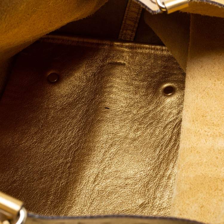 مملوكة مسبقًا CH Carolina Herrera Gold Leather Matryoshka Tote