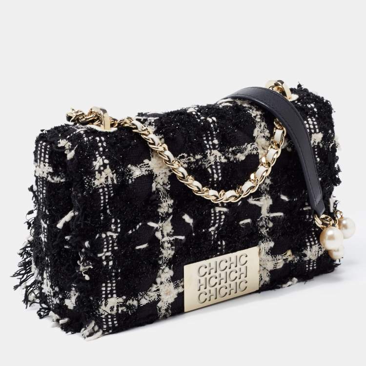مملوكة مسبقًا CH Carolina Herrera Black/White Tweed Flap Shoulder Bag