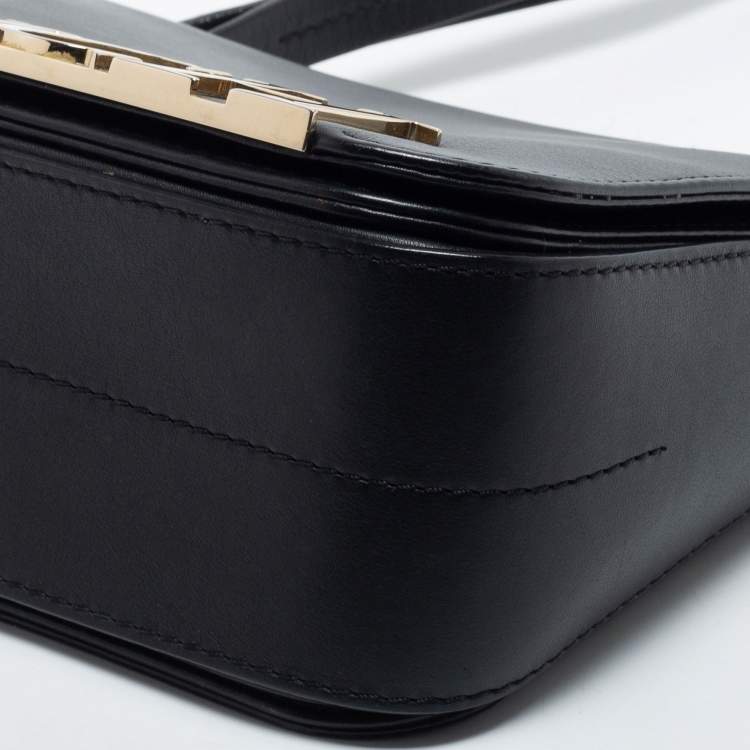 Pre Owned CH Carolina Herrera Black Leather Logo Flap Shoulder Bag