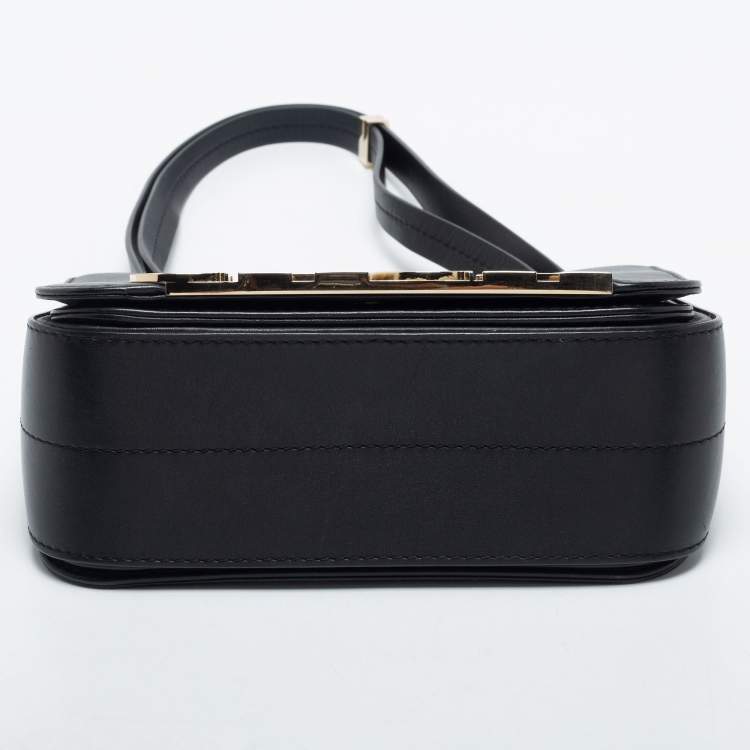 Pre Owned CH Carolina Herrera Black Leather Logo Flap Shoulder Bag