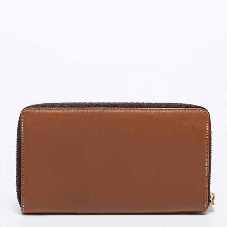 Pre Owned CH Carolina Herrera Brown Leather Zip Around Wallet