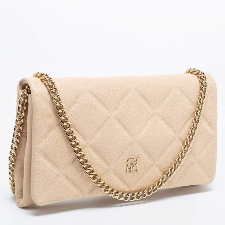Pre Owned CH Carolina Herrera Beige Quilted Leather Flap Chain Clutch