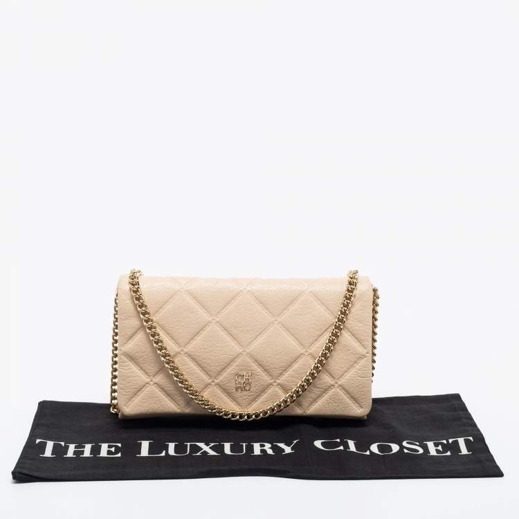 Pre Owned CH Carolina Herrera Beige Quilted Leather Flap Chain Clutch