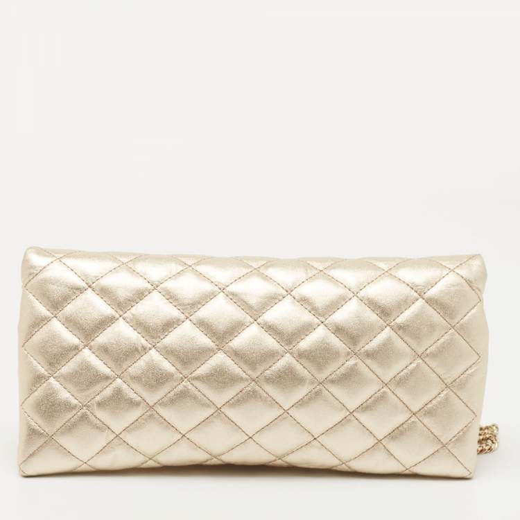 Pre Owned CH Carolina Herrera Metallic Gold Quilted Leather Flap Chain Clutch