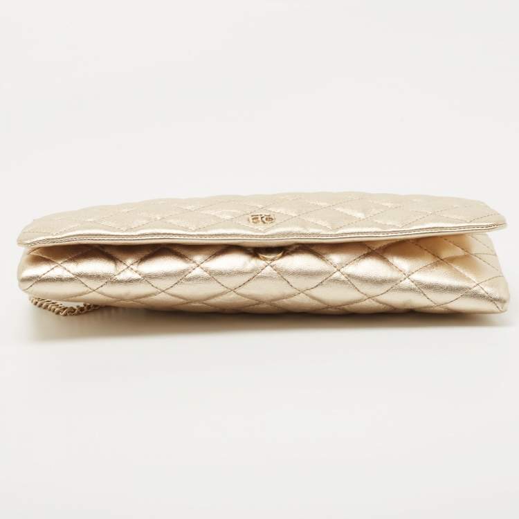 Pre Owned CH Carolina Herrera Metallic Gold Quilted Leather Flap Chain Clutch