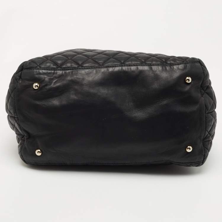 Pre Owned CH Carolina Herrera Black Quilted Leather Logo Tote