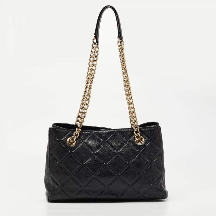 Pre Owned CH Carolina Herrera Black Quilted Leather Chain Shoulder Bag