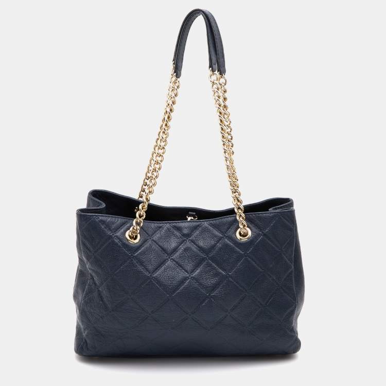 Pre Owned CH Carolina Herrera Navy Blue Diamond Embossed Leather Chain Shopper Tote