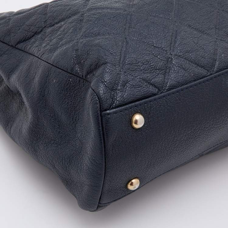 Pre Owned CH Carolina Herrera Navy Blue Diamond Embossed Leather Chain Shopper Tote