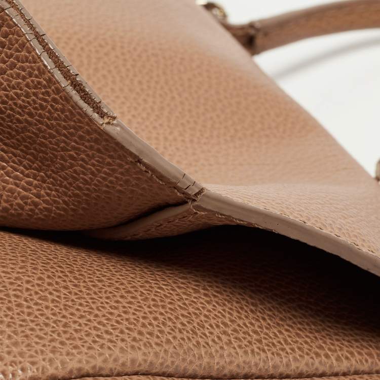 Pre Owned CH Carolina Herrera Light Brown Leather Minueto Flap Bag