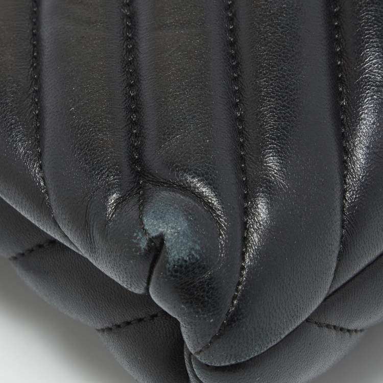 Pre Owned CH Carolina Herrera Black Quilted Leather Crossbody Bag 