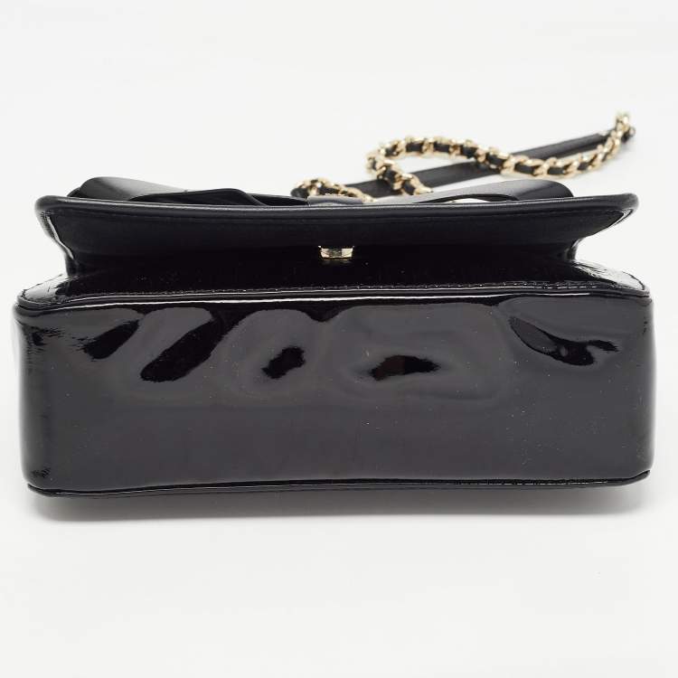 Pre Owned CH Carolina Herrera Black Embossed Patent and Leather Flap Bow Shoulder Bag