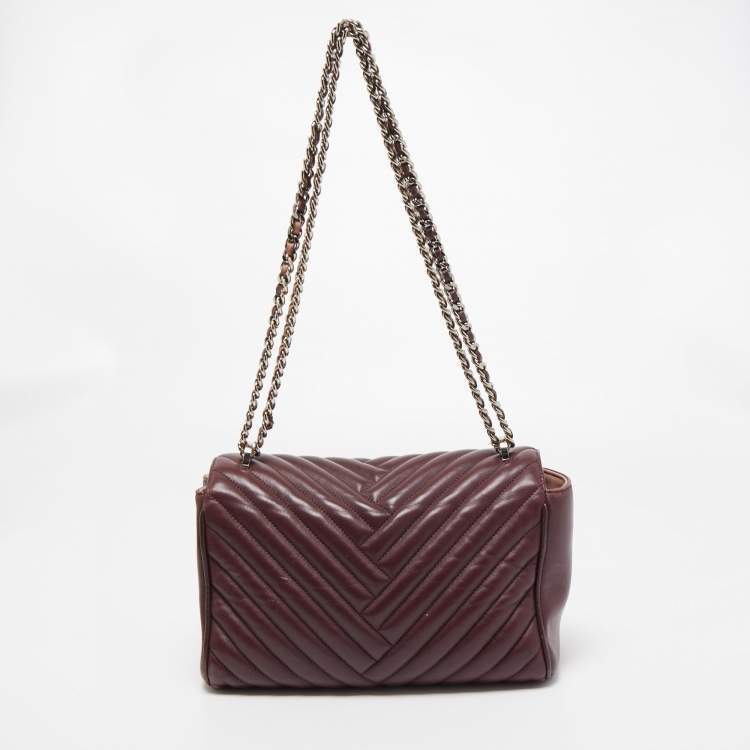 Pre Owned CH Carolina Herrera Burgundy Chevron Leather CH Logo Flap Shoulder Bag