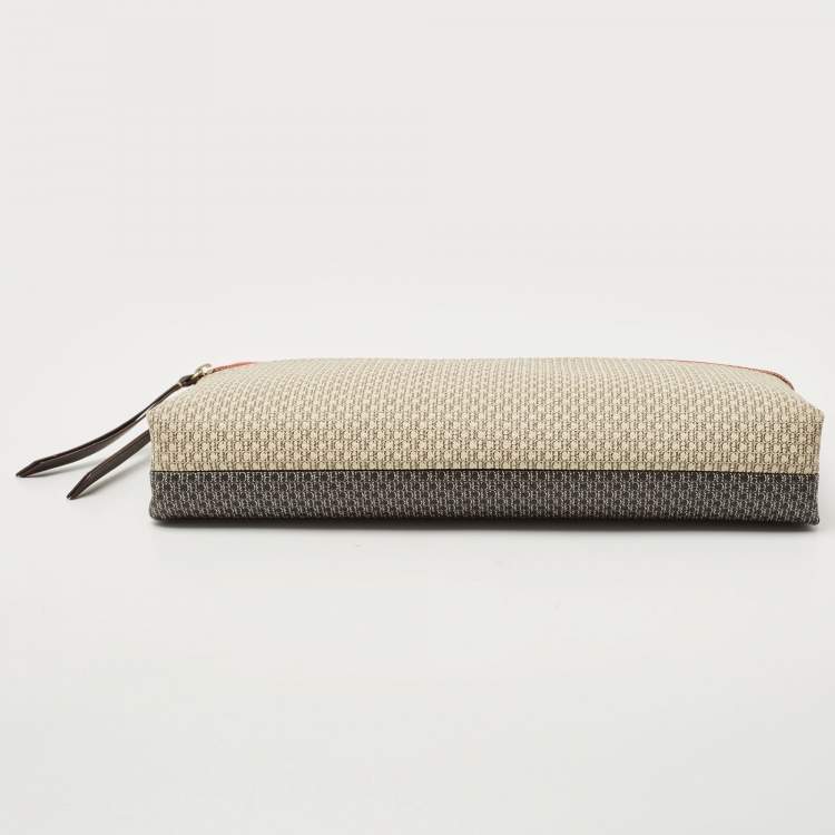 Pre Owned CH Carolina Herrera Tricolor Monogram Coated Canvas and Leather Inro Crossbody Bag