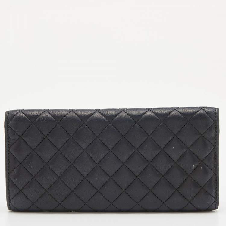 Pre Owned CH Carolina Herrera Black Quilted Leather Continental Wallet 