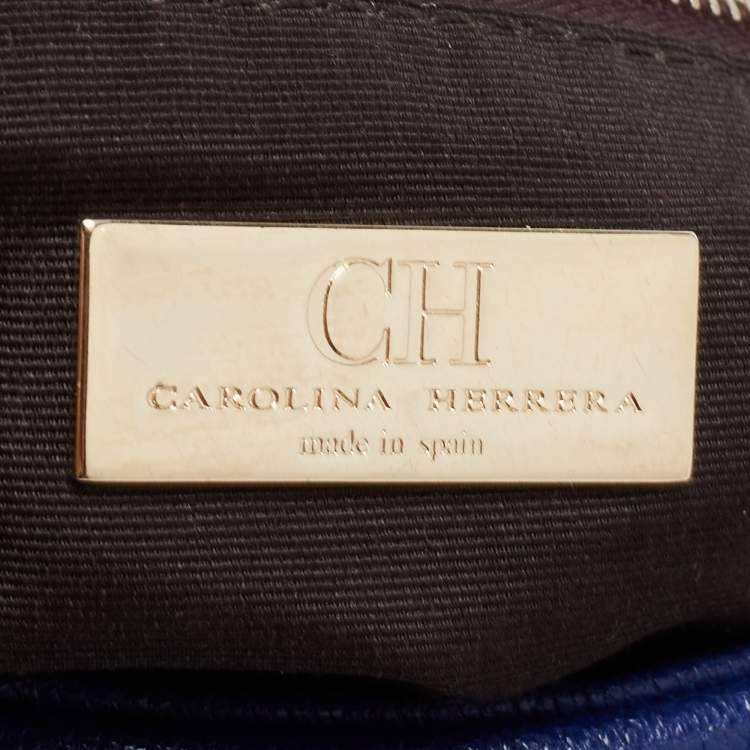 Pre Owned Carolina Herrera Blue Logo Embossed Leather Metal Flap Shoulder Bag