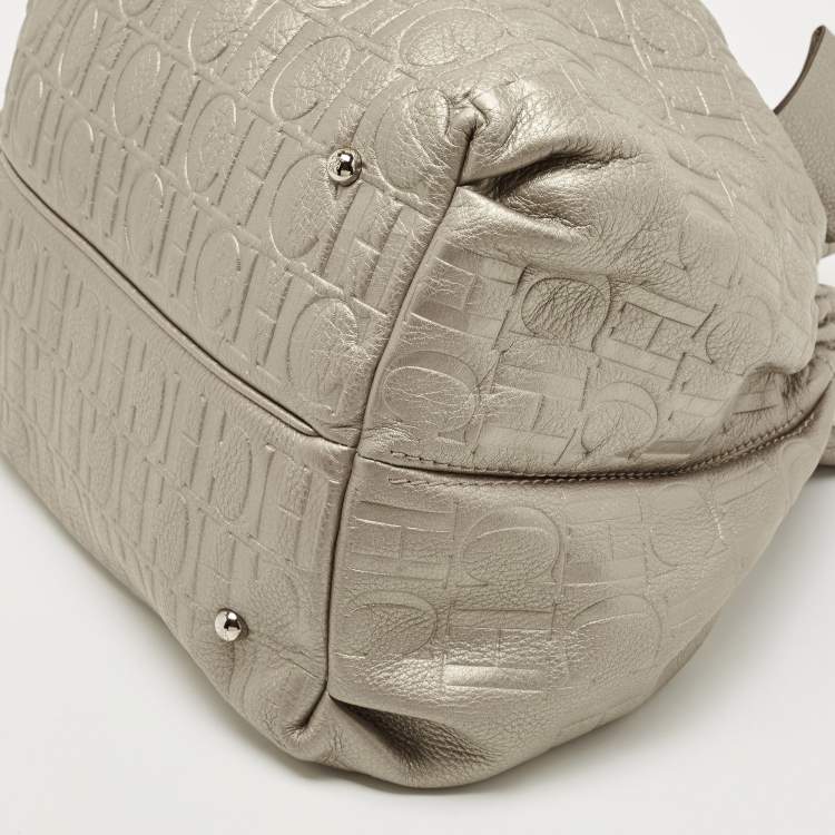 Pre Owned CH Carolina Herrera Silver Embossed Leather Bow Bucket Bag