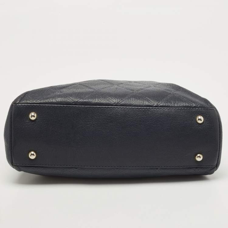 Pre Owned CH Carolina Herrera Navy Blue Diamond Embossed Leather Chain Shoulder Bag