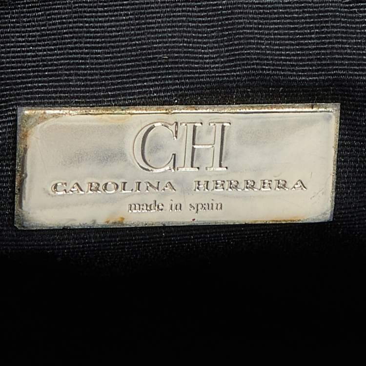 Pre Owned Carolina Herrera Black Quilted Logo Embossed Nubucke Leather Chain Tote