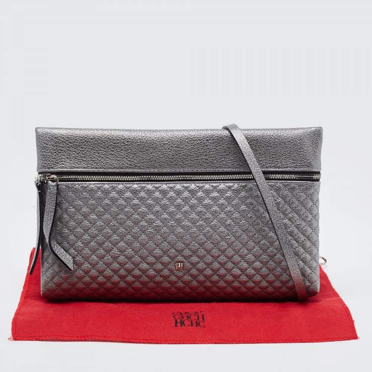 Pre Owned CH Carolina Herrera Metallic Grey Quilted Leather Front Zip Crossbody Bag
