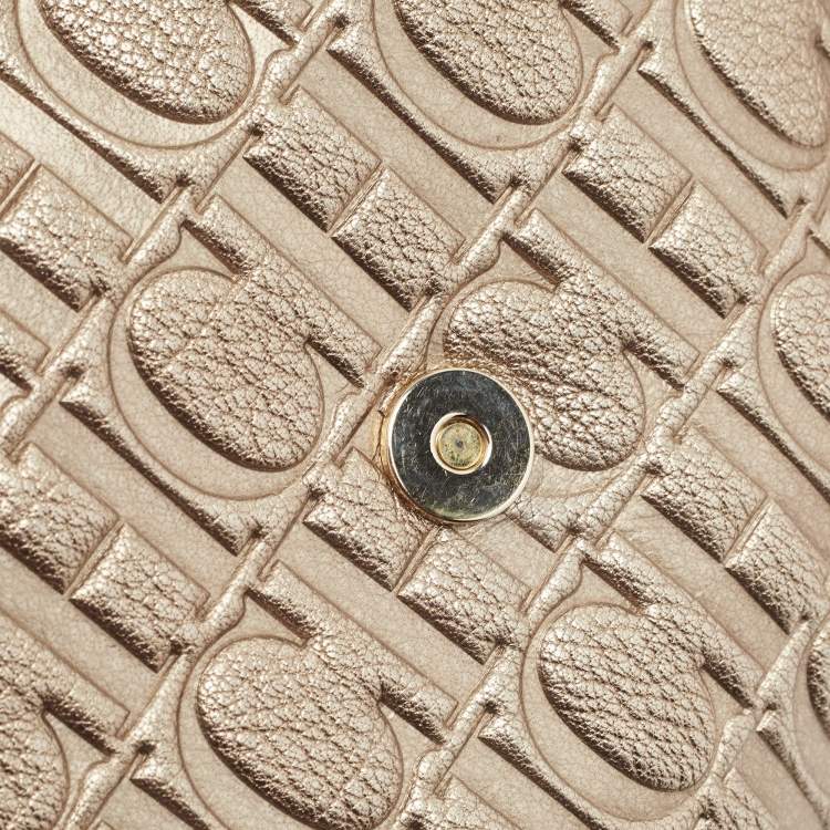 مملوكة مسبقًا CH Carolina Herrera Pale Gold Monogram Embossed Leather Audrey Shoulder Bag