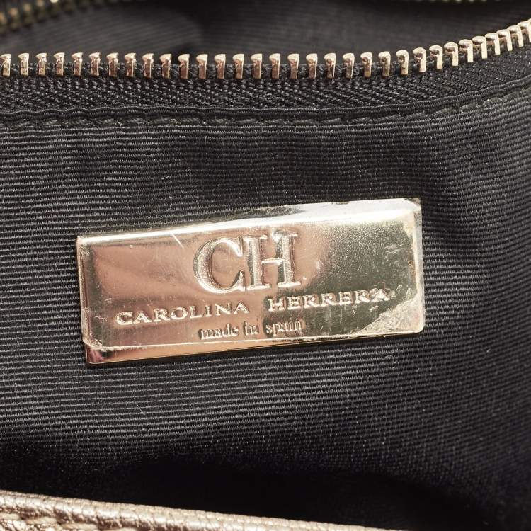 مملوكة مسبقًا CH Carolina Herrera Pale Gold Monogram Embossed Leather Audrey Shoulder Bag