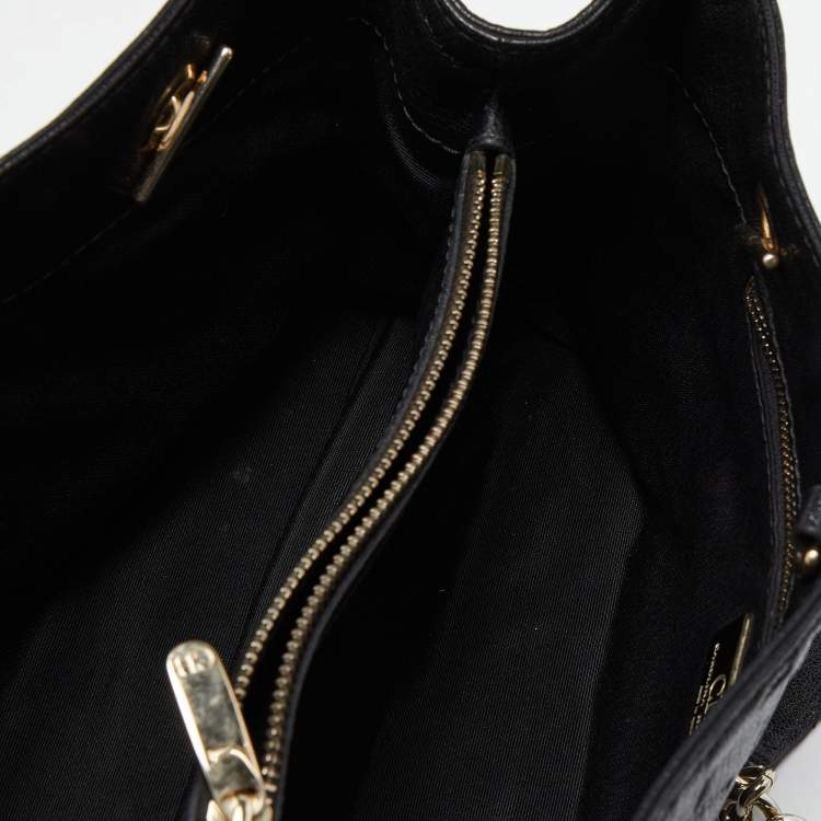 Pre Owned CH Carolina Herrera Black Quilt Patern Leather Chain Tote