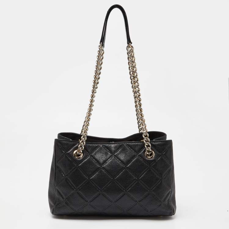 Pre Owned CH Carolina Herrera Black Quilt Patern Leather Chain Tote