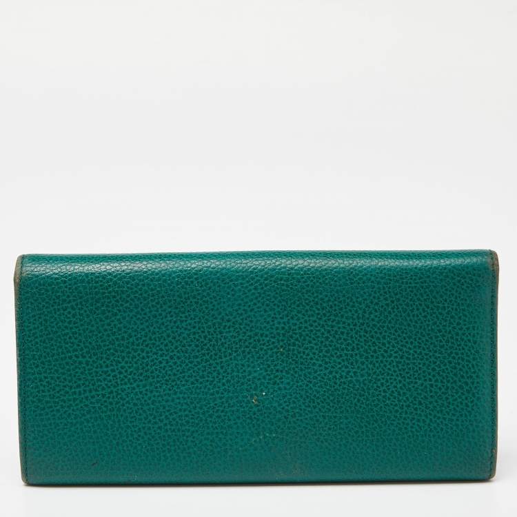 Pre Owned CH Carolina Herrera Green Leather Flap Trifold Continental Wallet
