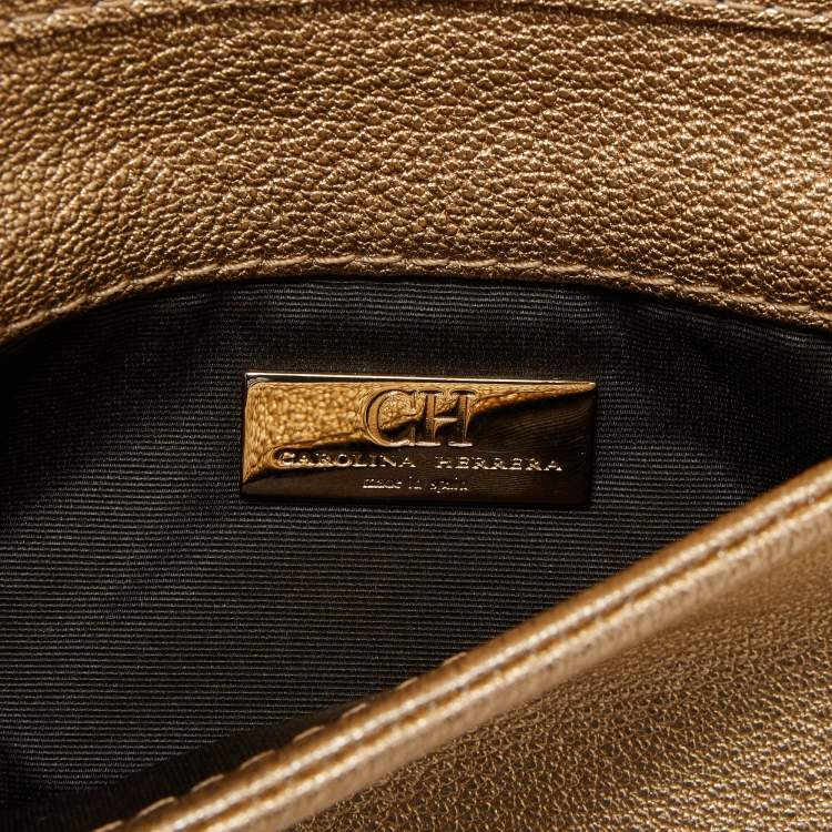 Pre Owned CH Carolina Herrera Gold Quilted Leather Flap Chain Clutch