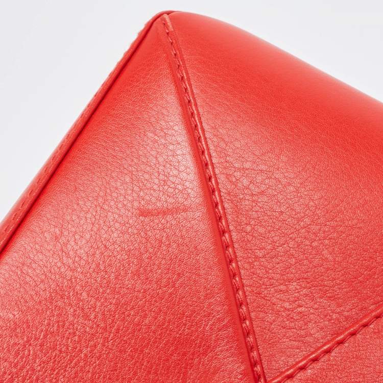 Pre Owned CH Carolina Herrera Red Leather Envelope Flap Shoulder Bag