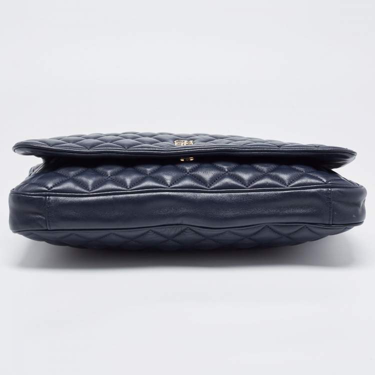 Pre Owned CH Carolina Herrera Dark Blue Quilted Leather Flap Chain Bag