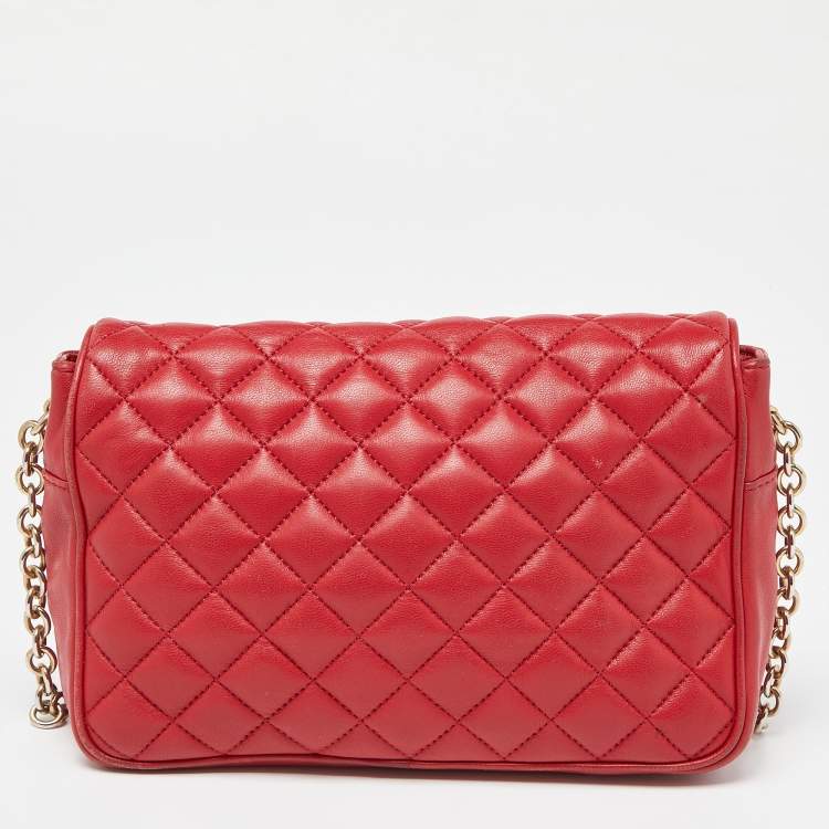 مملوكة مسبقًا CH Carolina Herrera Red Quilted Leather Chain Flap Shoulder Bag
