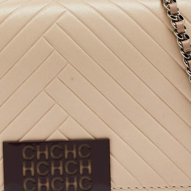Pre Owned CH Carolina Herrera Beige Embossed Leather Chain Flap Shoulder Bag