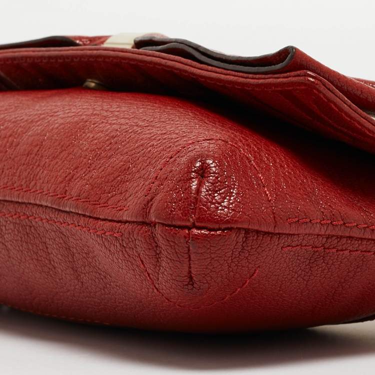 Pre Owned CH Carolina Herrera Red Monogram Leather Bow Chain Clutch