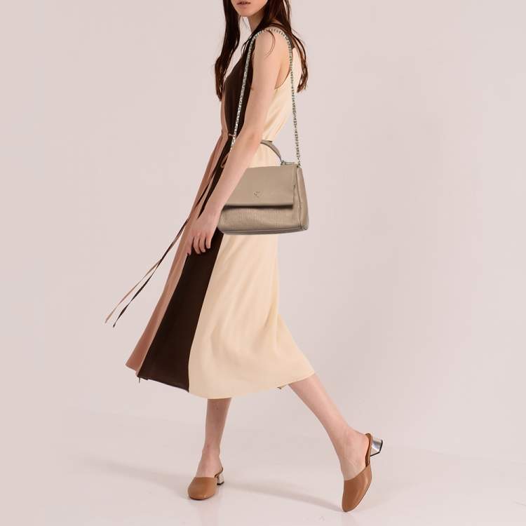 Pre Owned CH Carolina Herrera Beige Leather Small Minuetto Flap Top Handle Bag