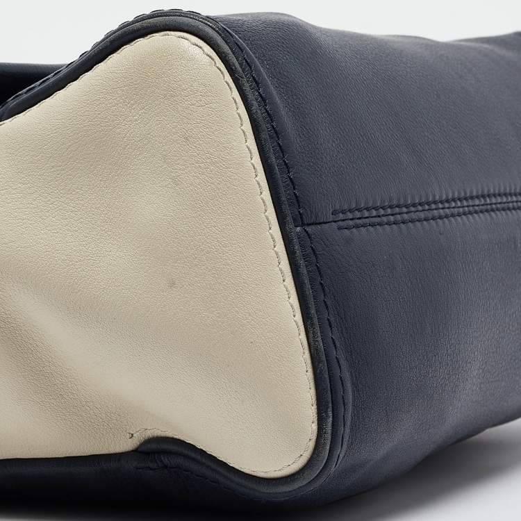 Pre Owned Carolina Herrera Navy Blue/White Leather Minuetto Top Handle Bag