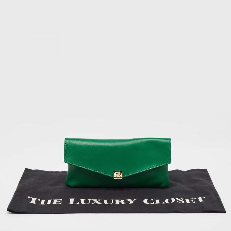 Pre Owned CH Carolina Herrera Green Leather Envelope Clutch