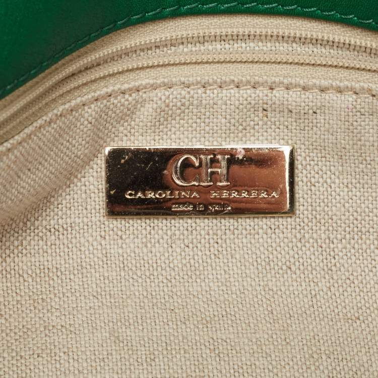Pre Owned CH Carolina Herrera Green Leather Envelope Clutch