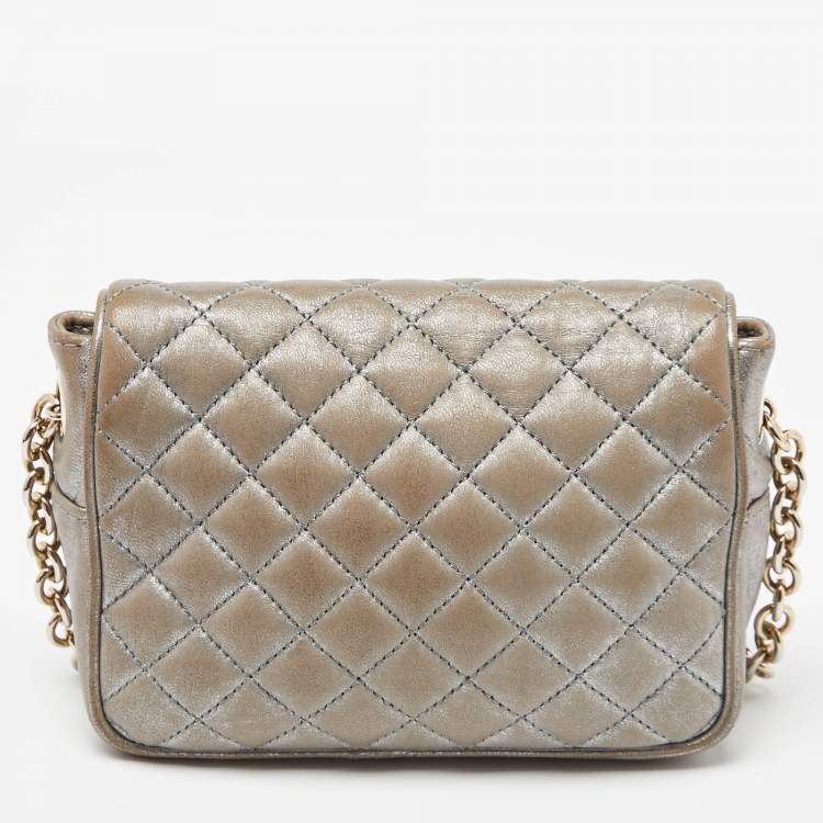 Pre Owned CH Carolina Herrera Silver Quilted Leather Chain Flap Shoulder Bag