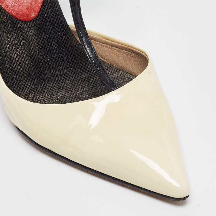 Pre Owned CH Carolina Herrera Cream/Black Patent and Leather Slingback Pumps Size 40