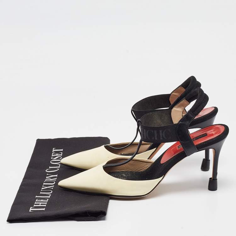 Pre Owned CH Carolina Herrera Cream/Black Patent and Leather Slingback Pumps Size 40