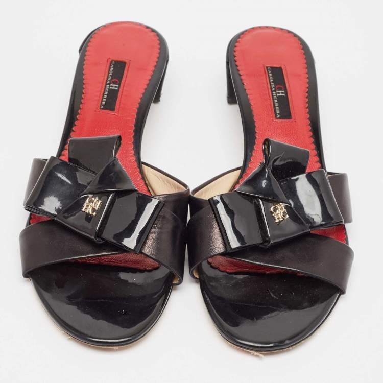Pre Owned CH Carolina Herrera Black Leather Crisscross Slide Sandals Size 40