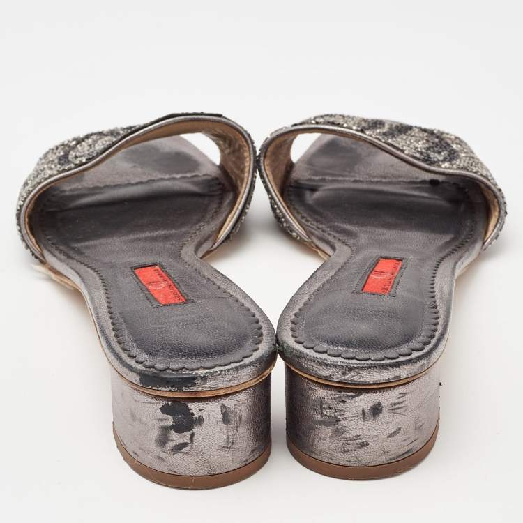 Pre Owned CH Carolina Herrera Grey Leather Crystal Embellished Logo Slide Sandals Size 38