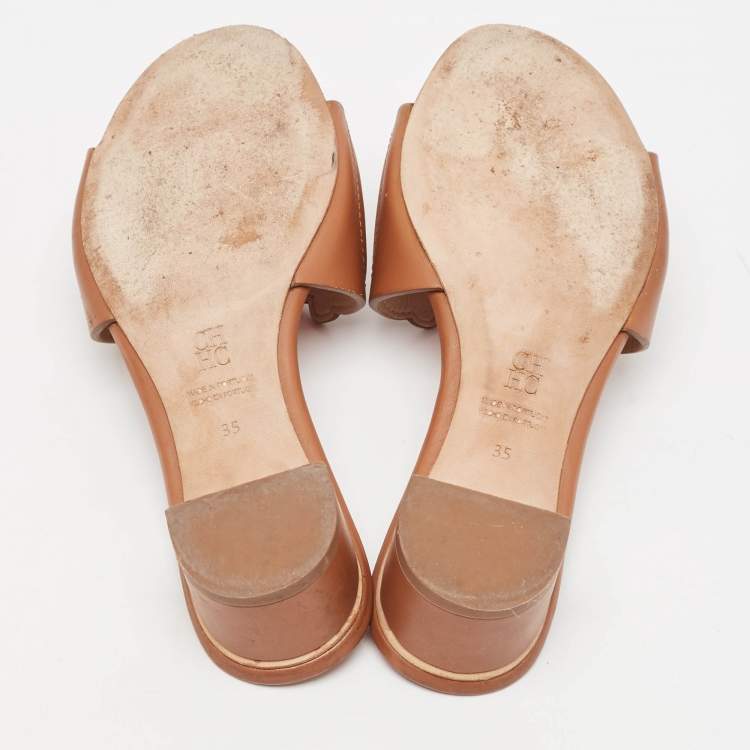 Pre Owned CH Carolina Herrera Brown Leather Slide Sandals Size 35