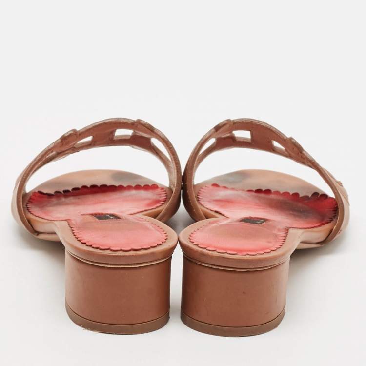 Pre Owned CH Carolina Herrera Brown Leather Slide Sandals Size 35